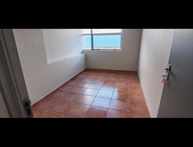 INDUSTRIAL PROPERTY TO RENT IN SILVERTON